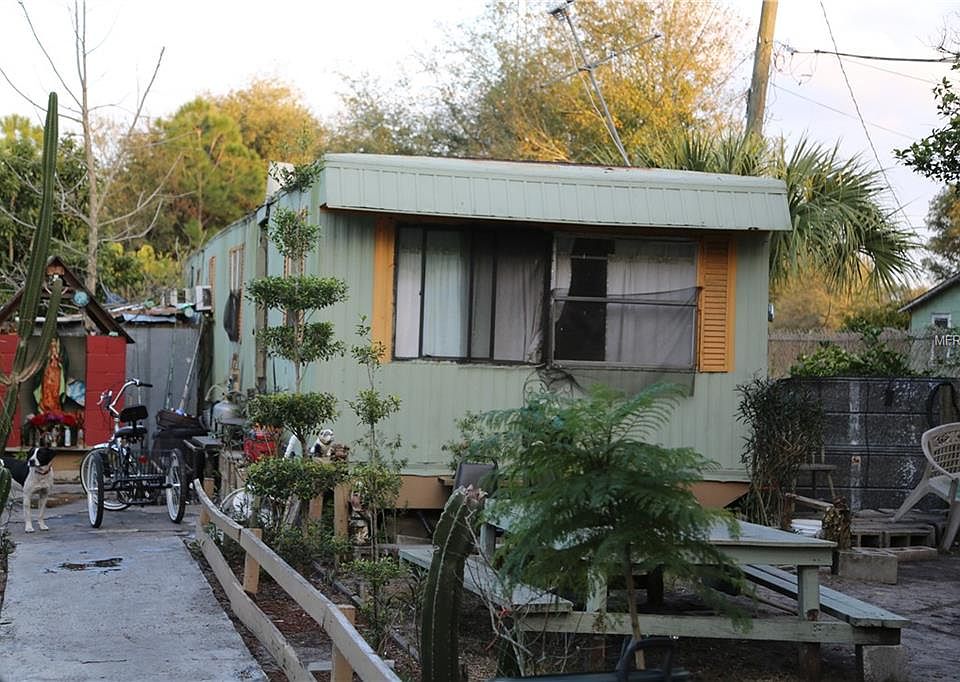 1st image of 423 Avenue B E
