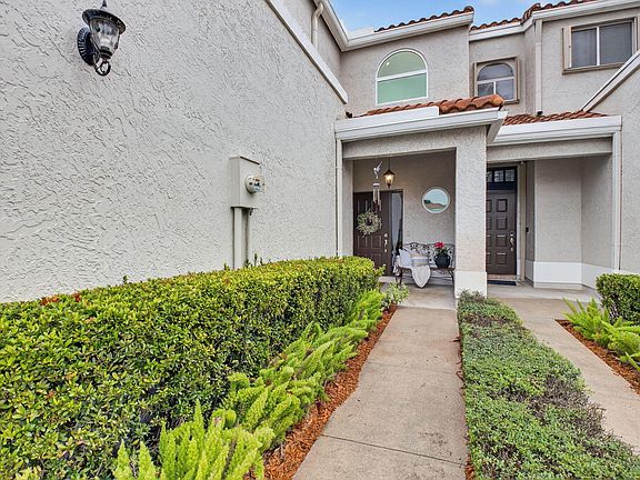 3rd image of 20491 Vía Marisa