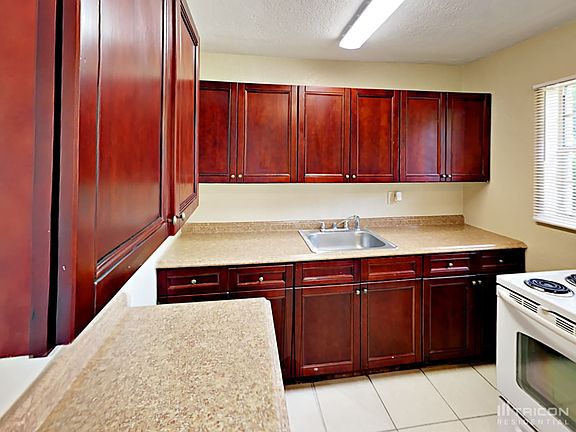 4th image of 447 Cheyenne Dr