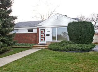 7025 Simpson St, Morton Grove, IL 60053