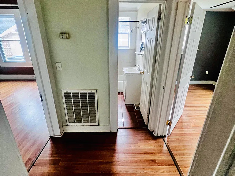 513 Creswell Ave — Photo 12