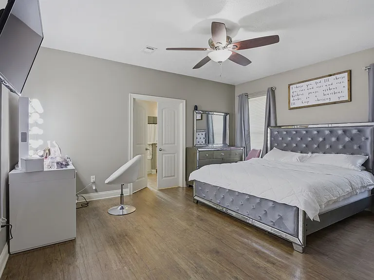 1115 Magdalena Dr — Photo 10
