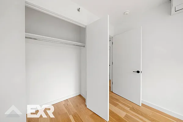 Rented by EXR | media 13