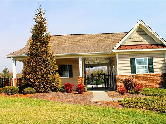 4th image of 206 Cape Fear Dr