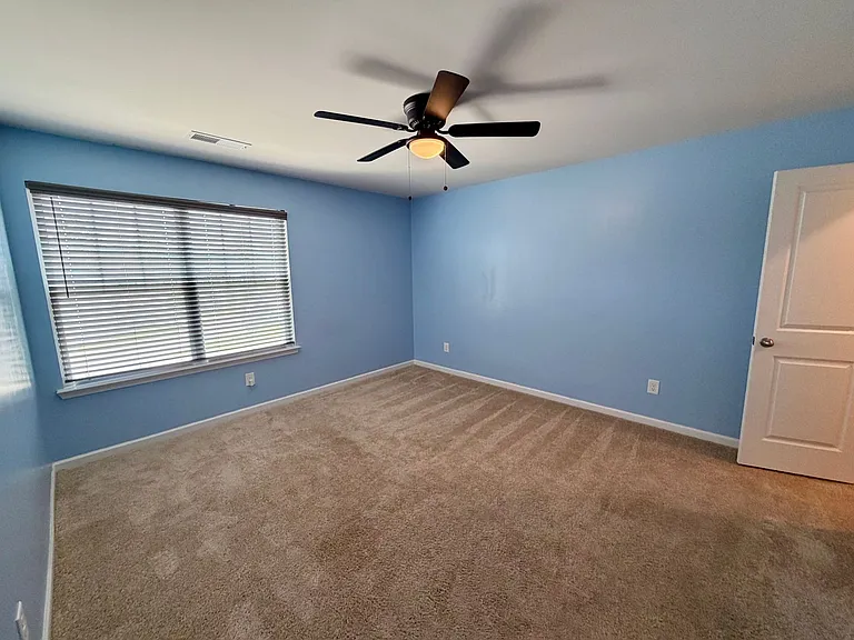 220 Roper St — Photo 27