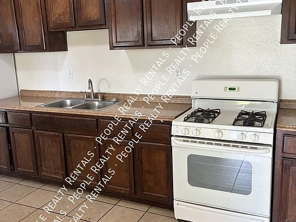 5th image of 810 El Tejon Ave #A