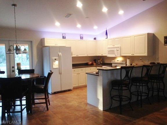 4th image of 1121 Rush Ave