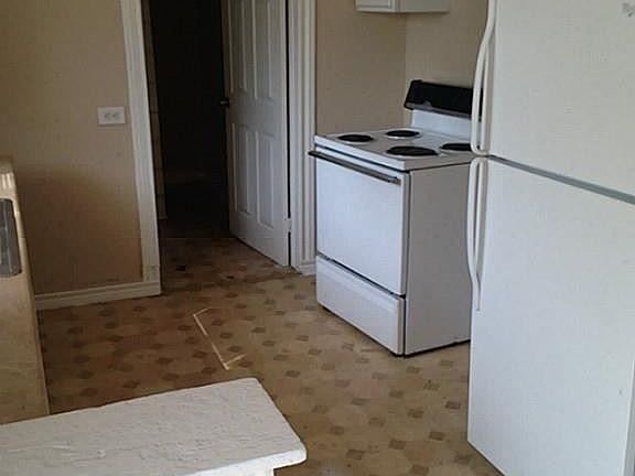 4th image of 212 1/2 E Sterling St
