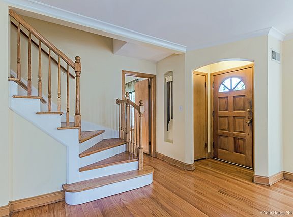 3rd image of 2035 N 76th Ave