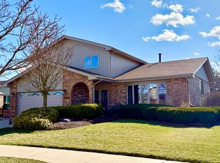 17362 Brook Hill Dr, Orland Park, IL