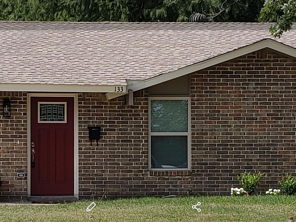 1st image of 133 Fernwood Pl