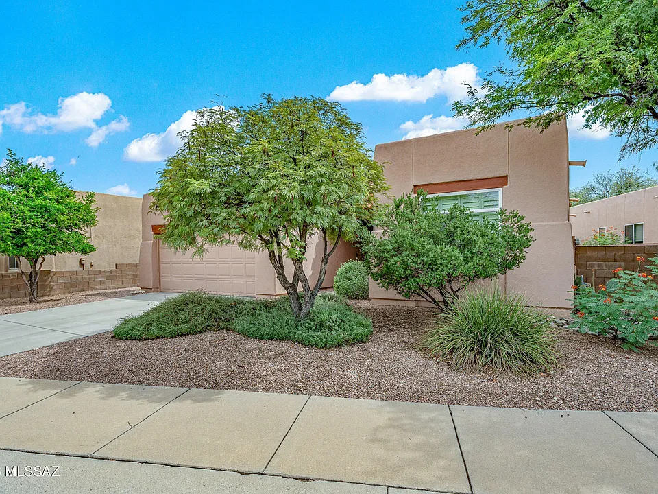 6486 N Sun Bluff Dr