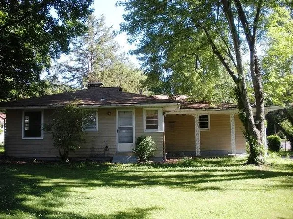 411 S Oakland Ave, Carbondale, IL 62901