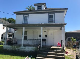 18 Norton St, Patchogue, NY 11772