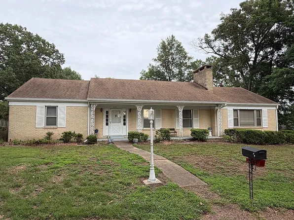 1406 Rosedale Ln, Poplar Bluff, MO 63901