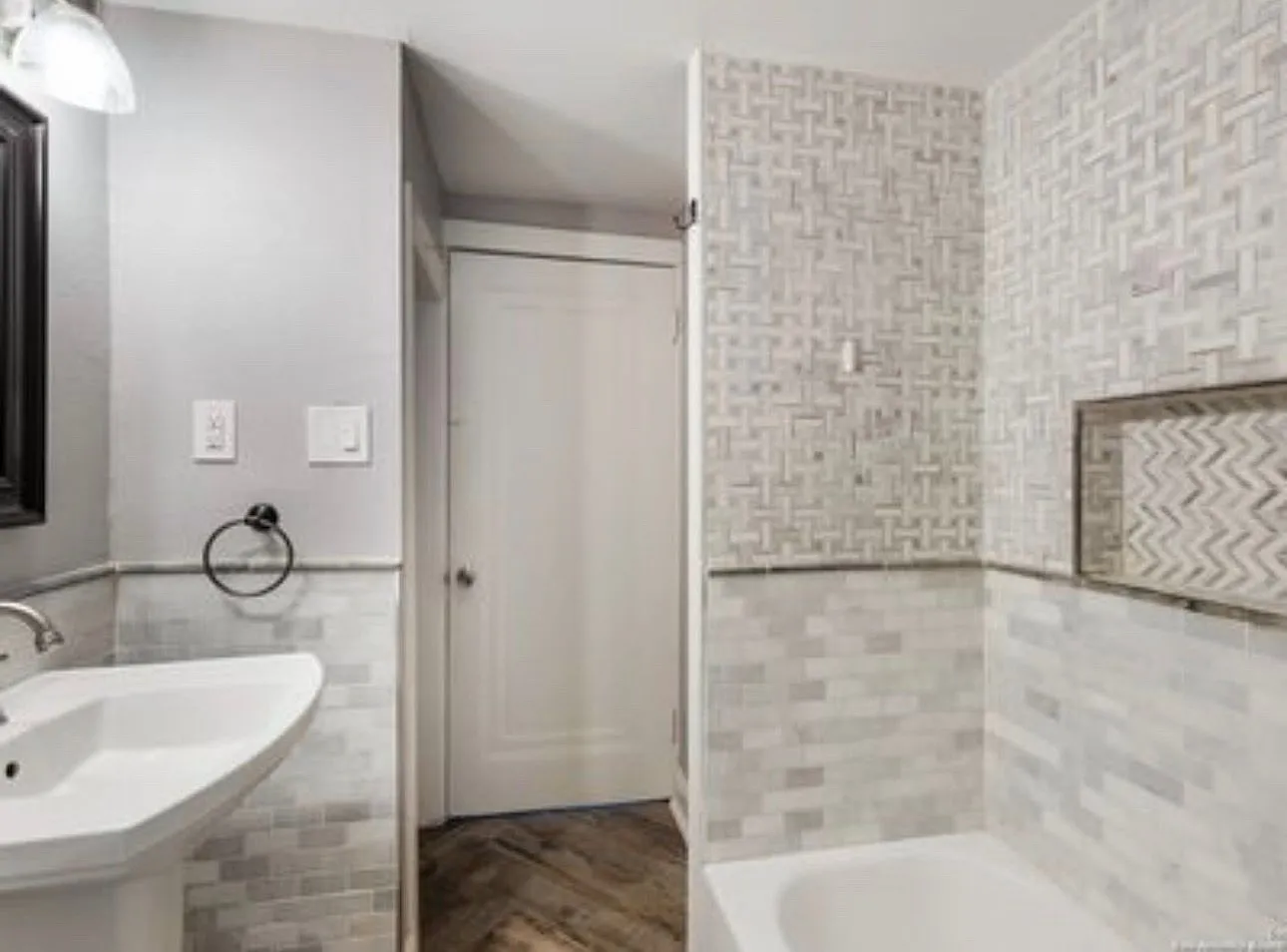 2 bed, 1008 sqft, $1,500 — Photo 3