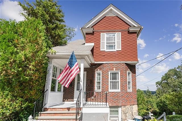 1st image of 93 Lewis St