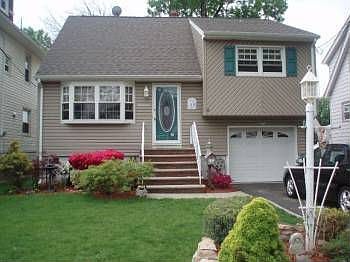 2nd image of 17 Scoles Ave