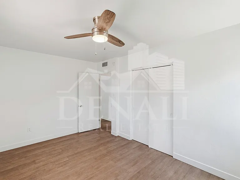4026 E Alhambra Pl — Photo 21