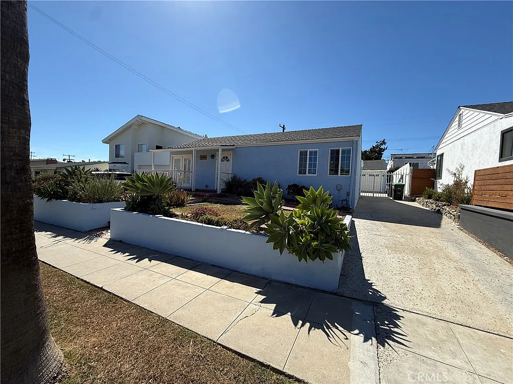 3 bed, 1596 sqft, $6,000 — Photo 2