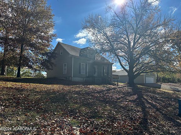 4th image of 913-909 Colorado St