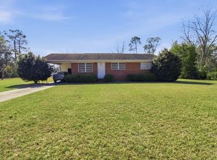 601 E Smith Ave, Nashville, GA 31639