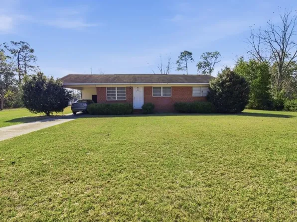 601 E Smith Ave, Nashville, GA 31639