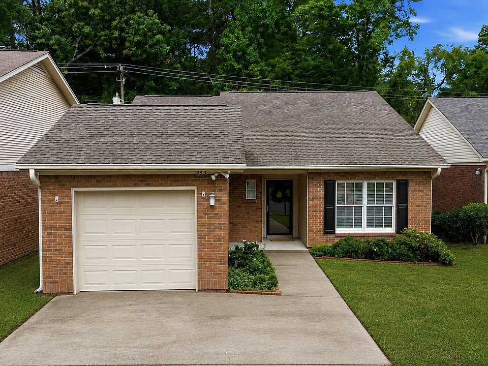 1st image of 753 Teakwood Ct