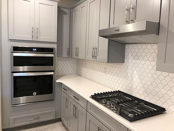5th image of 1519 S Loren Ln