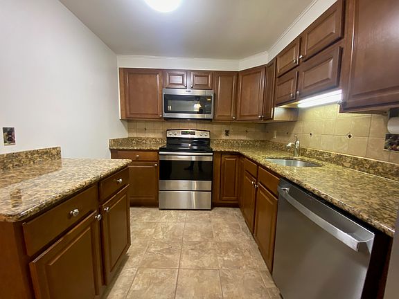 3rd image of 1115 Massachusetts Ave #2