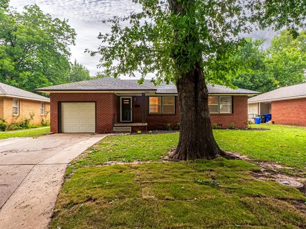 1215 SW Caddell Ln, Norman, OK 73069
