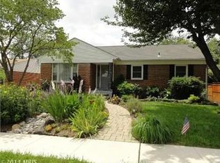 9726 Admiralty Dr, Silver Spring, MD 20910