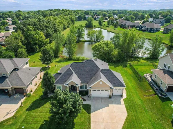 796 Alpine Parkway, Oregon, WI 53575