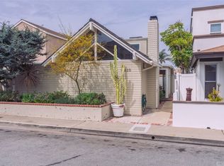 235 Cedar St, Newport Beach, CA 92663