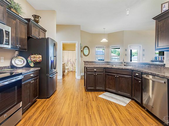 4th image of 4493 Hampton Bay Blvd