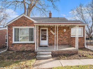 12050 Cavell St, Livonia, MI 48150