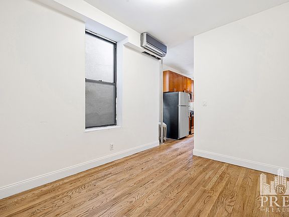 4th image of 227 E 81st St APT 5W