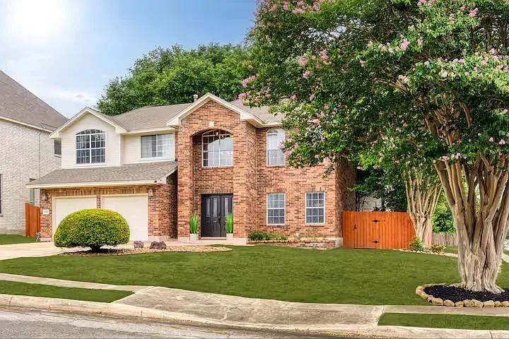 1603 Townsend House Dr