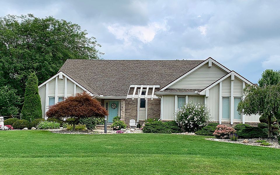 2nd image of 29456 Belmont Lake Rd