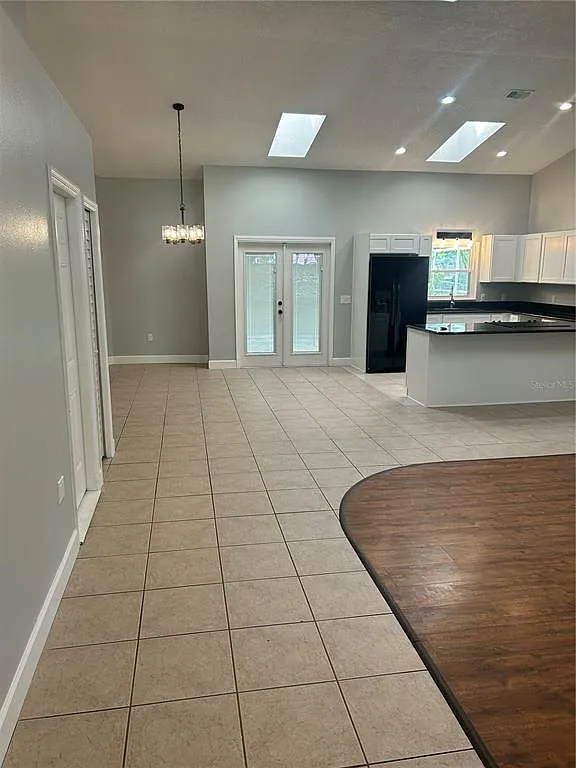3 bed, 2.0 bath, 1706 sqft, $2,800 — Photo 3