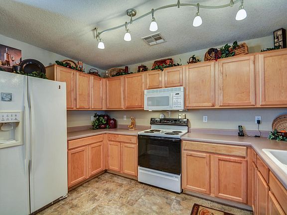 4th image of 5864 E Everhart Ln