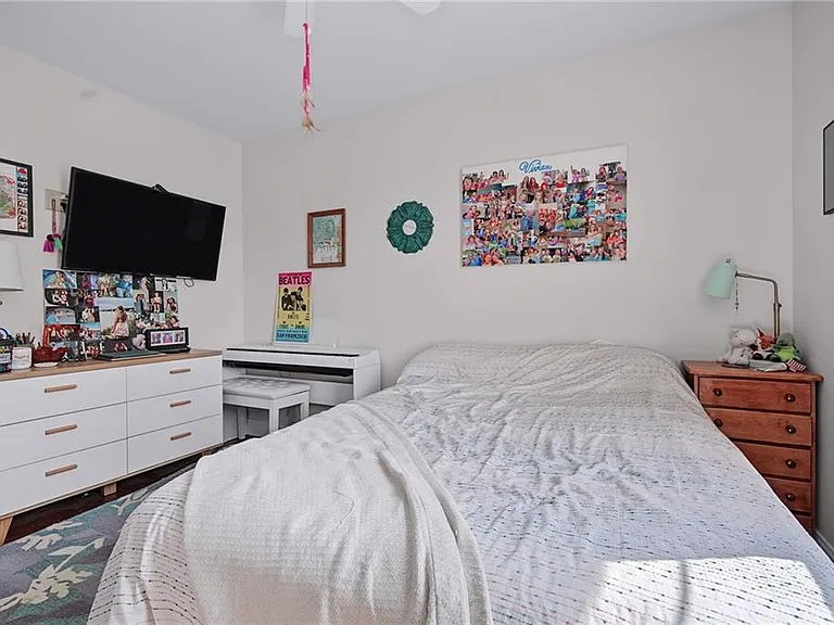 45 Oakwood Ave — Photo 25