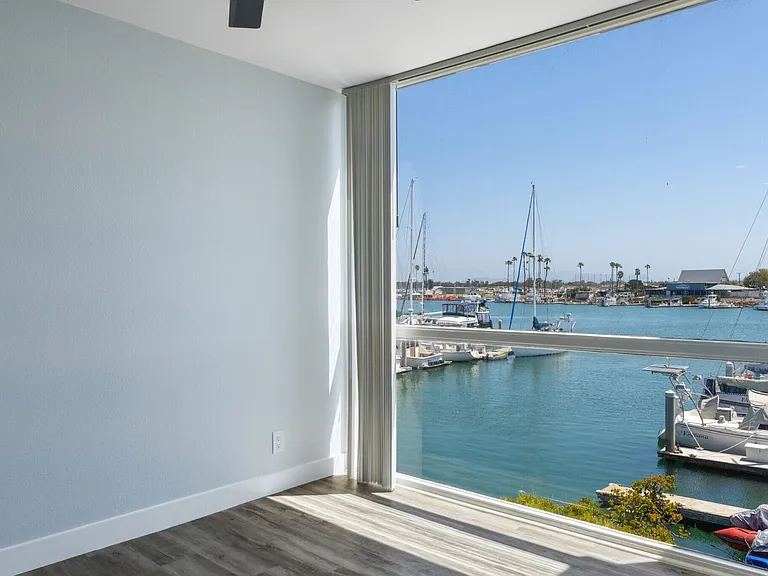 4200 Harbor Blvd — Photo 80