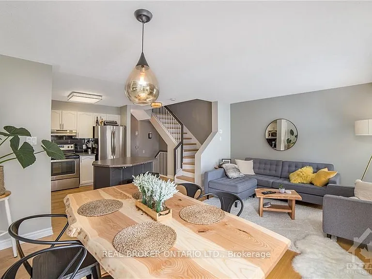 222 Meadowbreeze Dr — Photo 9