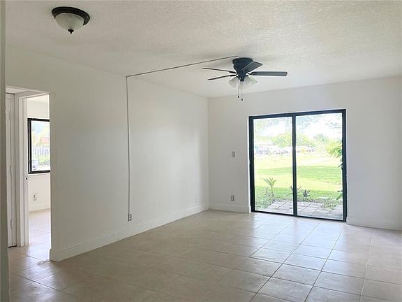 3rd image of 7723 Tam Oshanter Boulevard #103