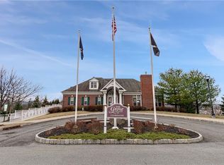 1210 Hawthorn Way, New Windsor, NY 12553