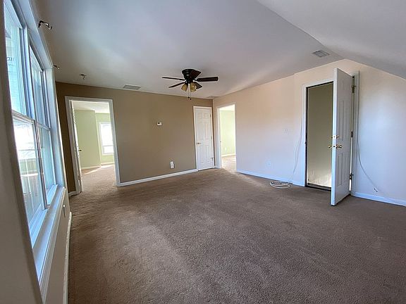 livingroom (2nd floor)