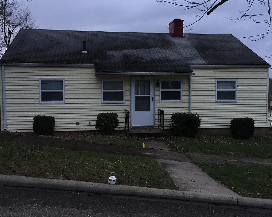 1st image of 210 Vine St