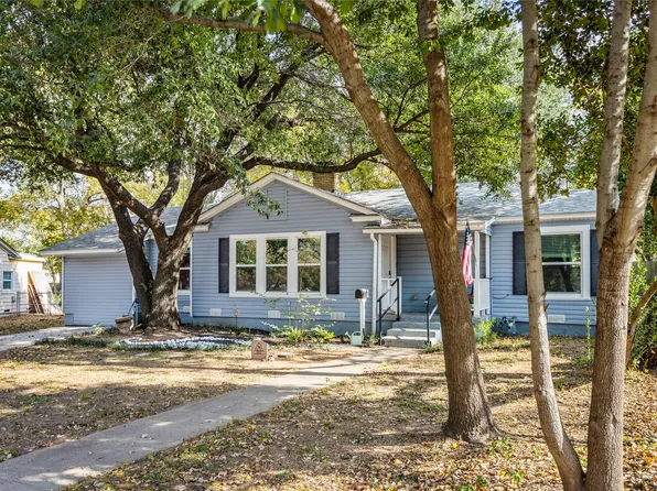145 Parkwood Ave, Arlington, TX 76013