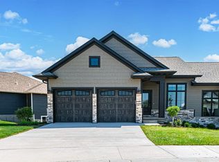 387 Hidden Ridge Dr, Coralville, IA 52441